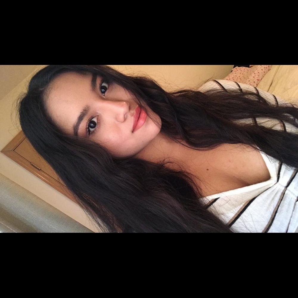 Meet your Posher, Clarisa